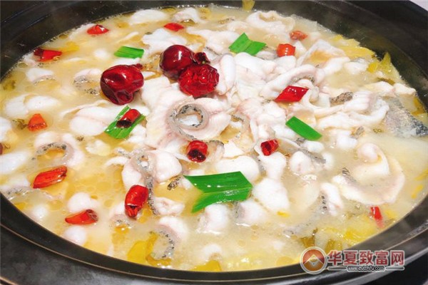 周渝食惦酸菜鱼加盟